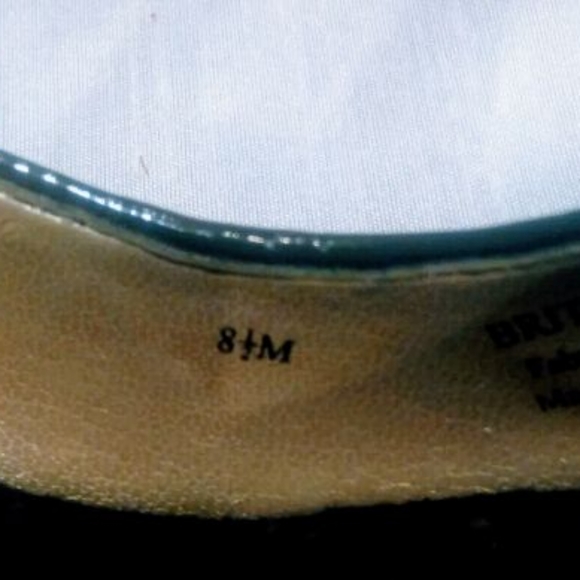 J. Renée woman shoes - Picture 9 of 11